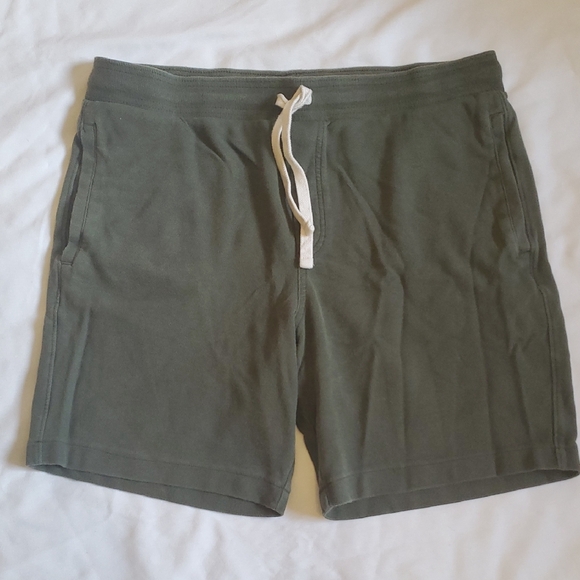 Goodfellow & Co Green Athletic Shorts with Elastic Waistband - Picture 1 of 4